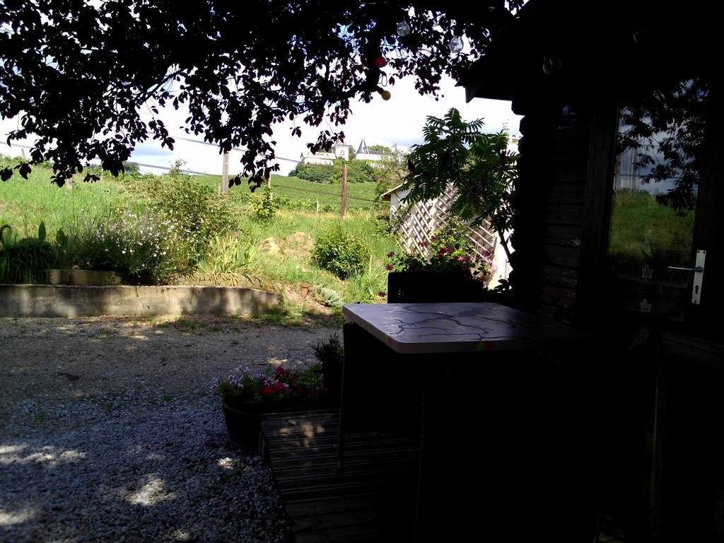 Bed and Breakfast Le Bassin Du Tertre Fronsac  Habitación foto